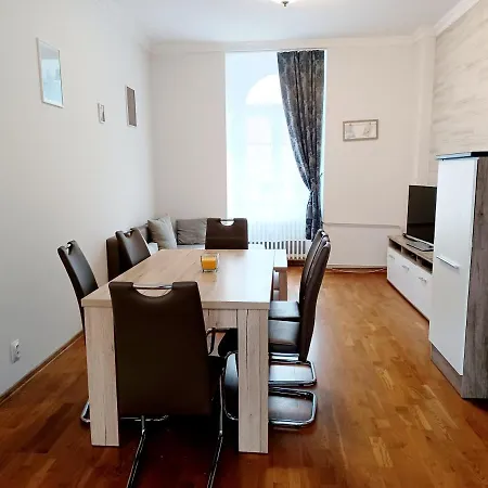 Apartament Hlavni *